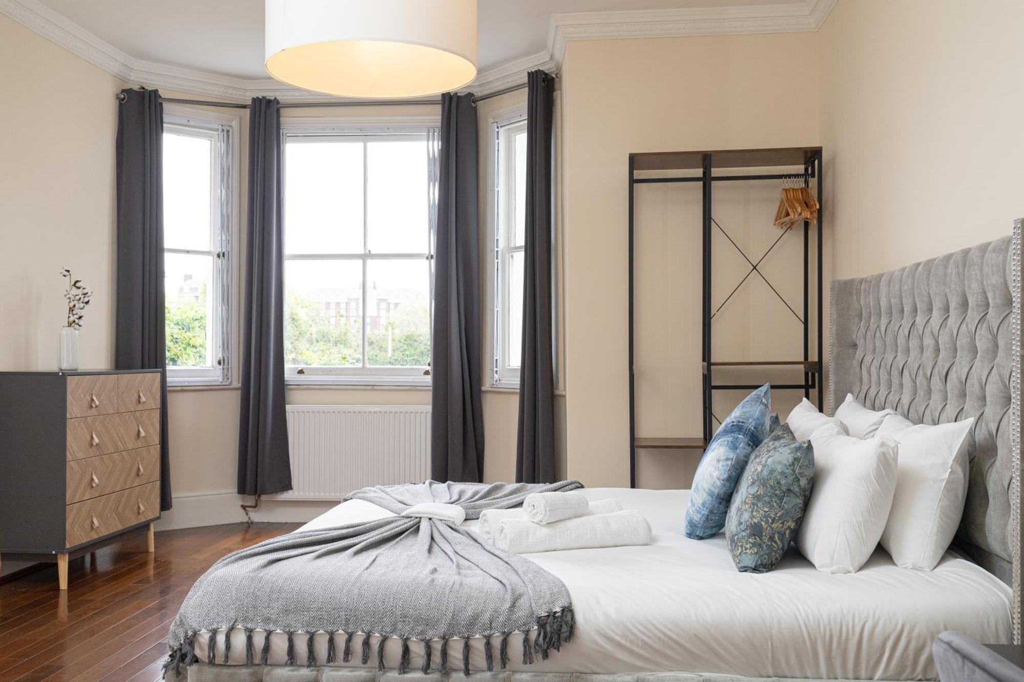 Luxury 3Bedroom Apartment In Thames-Side London Living מראה חיצוני תמונה